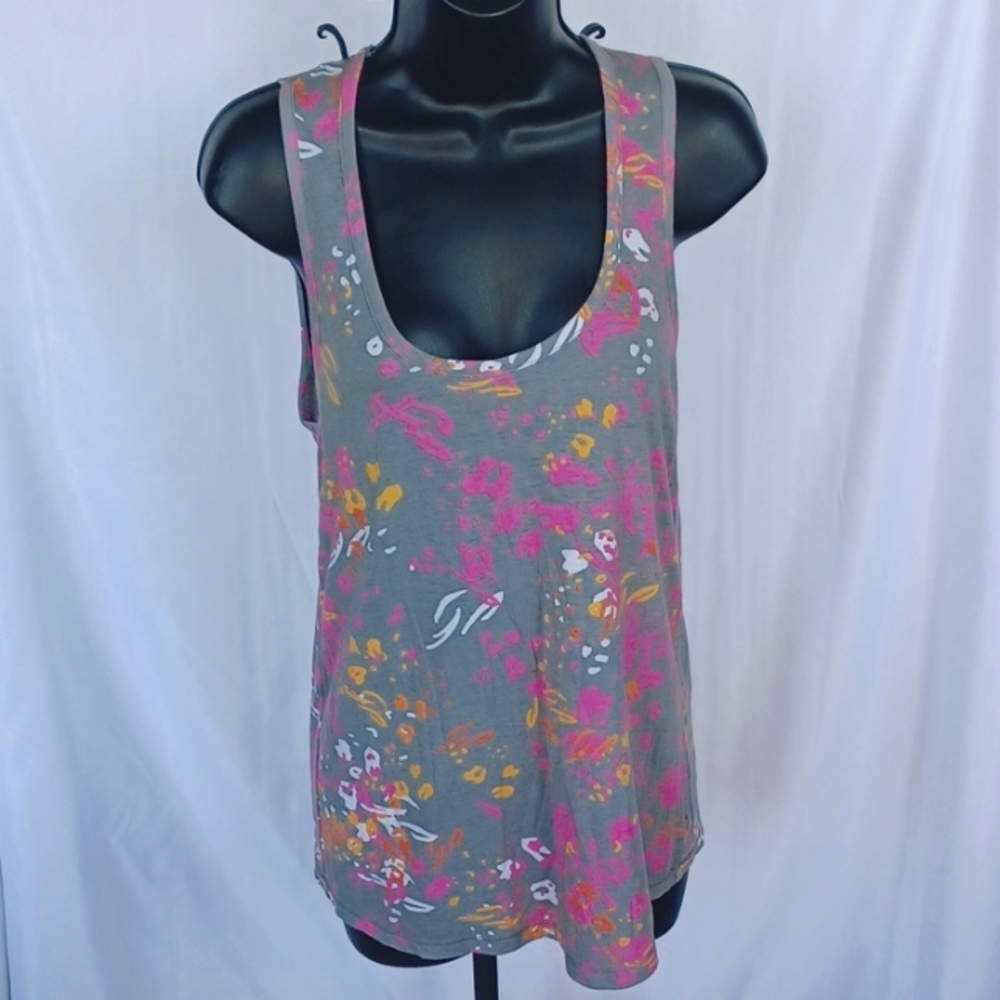 Sound & Matter sz M tank top grey w silver lace back scoop neck sleeveless knit